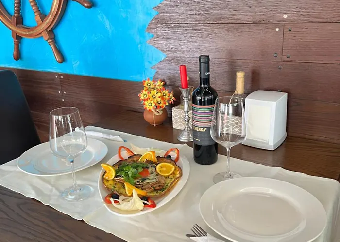 Sunny Paradise Ll Hotell 3*